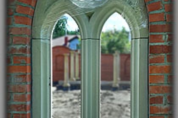 Okno gotyckie z piaskowca